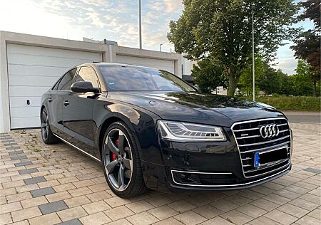 Audi A8 4.2 TDI tiptronic quattro -