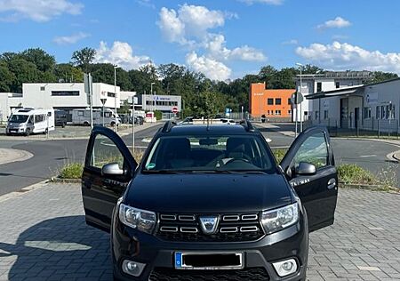 Dacia Sandero Stepway - 1. Hand