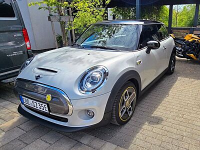 MINI Cooper SE MINI Yours Trim MINI Yours Trim