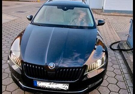 Skoda Superb 2.0 TDI SCR 140kW DSG 4x4 L&K Combi L&K