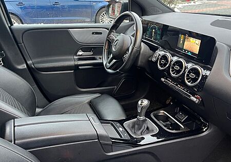 Mercedes-Benz B 180 d -