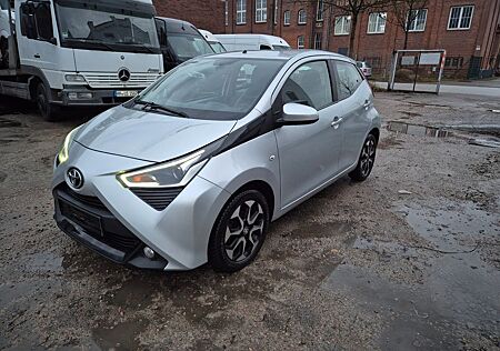 Toyota Aygo (X) Aygo -play club Automatik