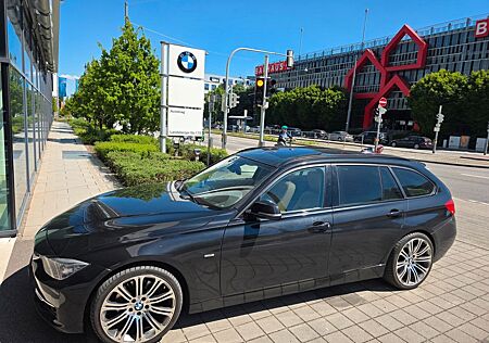 BMW 330d Touring Luxury Line Automatic Luxury Line