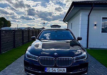 BMW 740d xDrive-NightVision/Massage/Auxheating/Laser