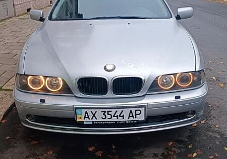 BMW 520i A touring -