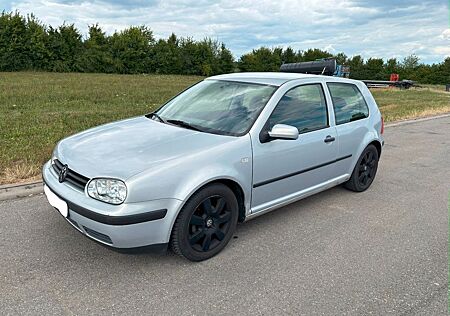VW Golf Volkswagen 1.6