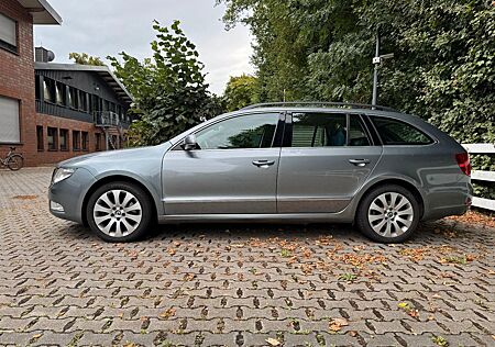 Skoda Superb 2.0 TDI CR 125kW Elegance Combi Elegance