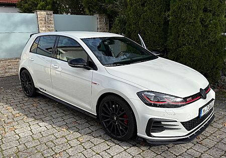 VW Golf Volkswagen 7 GTI Performance, Apple CarPlay, Dynaudio