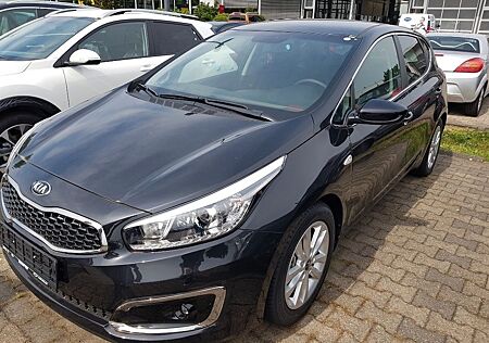 Kia Cee'd / Ceed 1.4 CVVT Dream-Team Edition6 Dr...