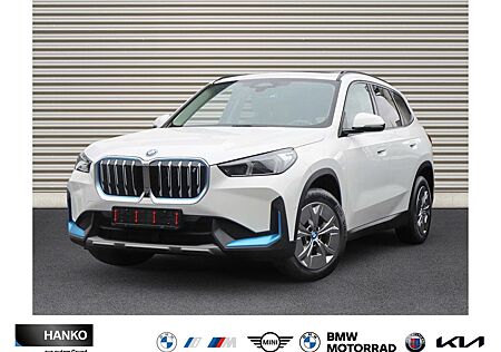 BMW iX1 xDrive30