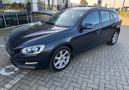 Volvo V60 Kombi Kinetic Klimaautomatik Navi Alus Eur5b