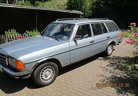 Mercedes-Benz 300 TDT, 7 Sitze, Klima, Autom. H-Kennzeichen
