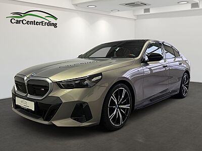 BMW i5Lim.M60xDrive*a.LED*Navi*ACC*360*Pano*AHK*H&K*