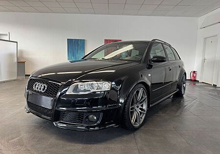 Audi RS4 Avant 4.2 FSI quattro Exclusive Schale