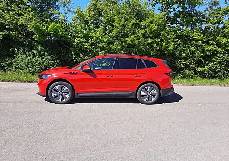 Skoda Enyaq 60 Loft, Plus Paket, AHK, Wärmepumpe
