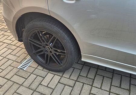 Audi Q5 2.0 TFSI 132kW tiptronic quattro - S line
