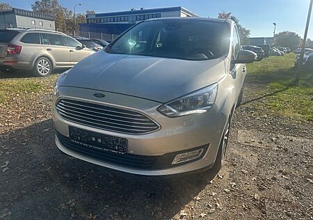 Ford C-Max Titanium