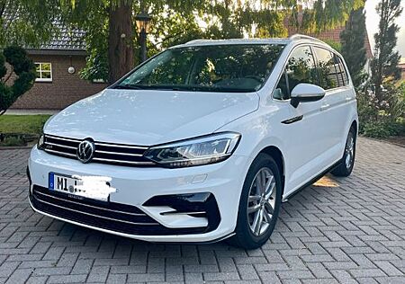 VW Touran Volkswagen Highline 1.4 TSI DSG R-Line 7-Sitzer ACC