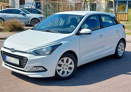 Hyundai i20 1.0 T-GDI Trend blue