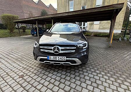 Mercedes-Benz GLC 300 Mercedes GLC 300d 4MATIC | Luftfahrwerk | AR Nav