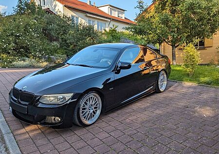 BMW 330i Coupé - 335 Optik