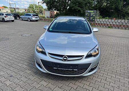 Opel Astra J Sports Tourer Edition