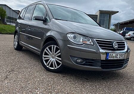 VW Touran Volkswagen 1.4 TSI 103kW