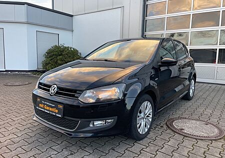 VW Polo Volkswagen V Life