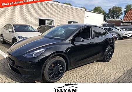 Tesla Model Y Long Range Dual AWD Pano Kam Wärmepumpe