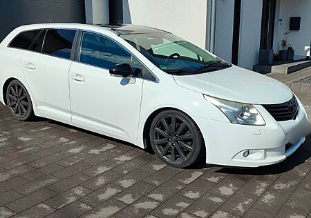 Toyota Avensis Combi Executive 2.2 D-4D Executive