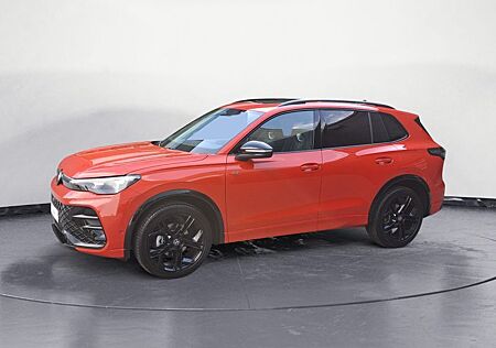 VW Tiguan Volkswagen 1.5 eTSI DSG R-Line