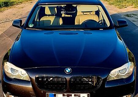 BMW 523i 3.0L 6Zyl. | HUD | KEY | TV | El. AHK | TÜV