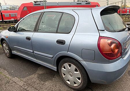 Nissan Almera 1.5 acenta acenta