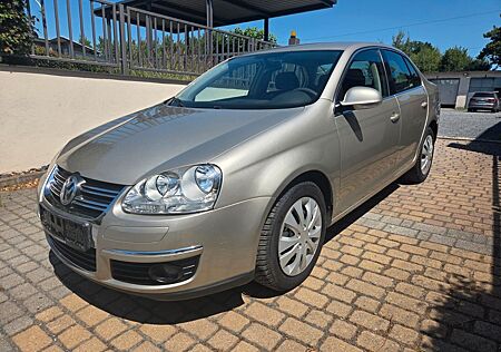 VW Jetta gebraucht kaufen VW Jetta Volkswagen V Comfortl. 1.6 Benzin 1.Hand TÜV 07/27