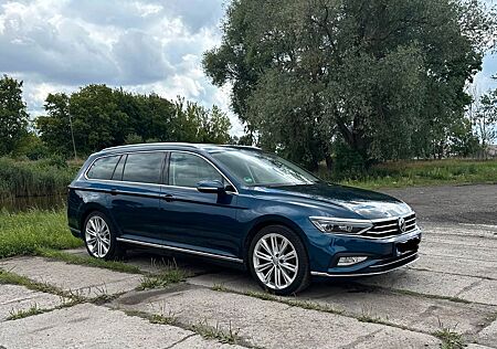 VW Passat Variant Volkswagen 2.0 TSI 140kW Elegance R-Line|PANO|DYNAUDIO