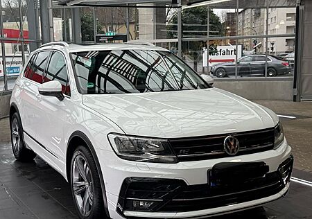 VW Tiguan Volkswagen 1.4 TSI R-LINE SOUND PANO LED VIRTUAL