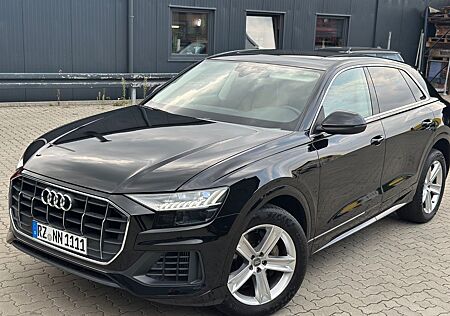 Audi Q8 55 TFSI quattro 1-Hand Zustand 1A UNFALLFREI