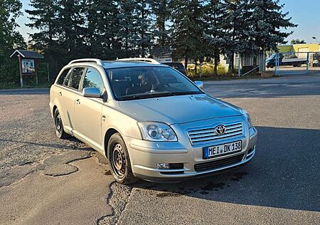 Toyota Avensis Combi Executive 2,2-l-D-CAT Executive