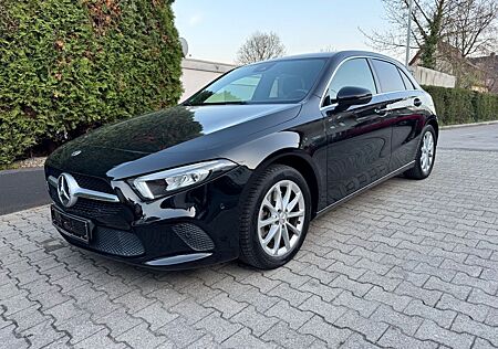Mercedes-Benz A 250 e Edition 19 KAMERA 8FACH STANDHEIZUNG LED