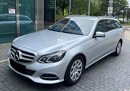 Mercedes-Benz E 220 E -Klasse T-Modell BlueTec Automatik