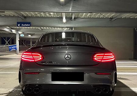 Mercedes-Benz C 300 Coupé C43 AMG optik Standheitzung, Ambien