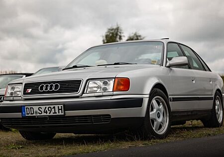 Audi 100 S4 (C4) 5 Zylinder 20V Turbo Original US