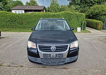 VW Touran Volkswagen 2.0 TDI DSG United