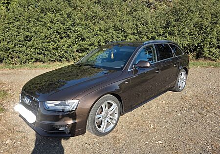 Audi A4 Avant 2.0 TDI S-line quattro+Xenon+Navi+DAB