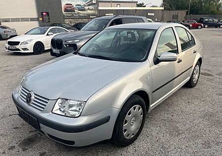 VW Bora Volkswagen 1.4 Trendline. 69000 Kilometer Tüv06/27
