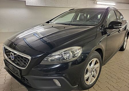 Volvo V40 CC V40 2.0d CROSS COUNTRY/ MOMENTUM /AUT./AHK