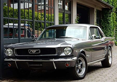 Ford Mustang 1966 331ci V8 Coupe 5-Gang - sehr schnel