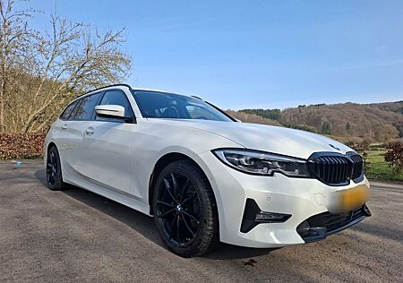 BMW 320i Touring