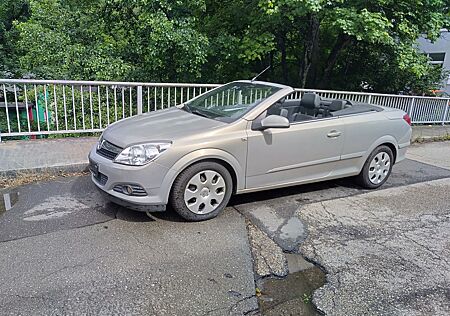 Opel Astra Twintop Cabrio 1.6 Cosmo