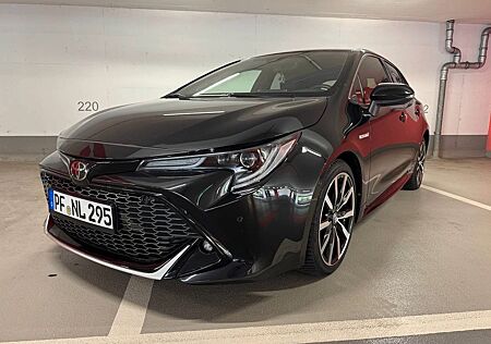 Toyota Corolla Hybrid GR Sport Black Edition